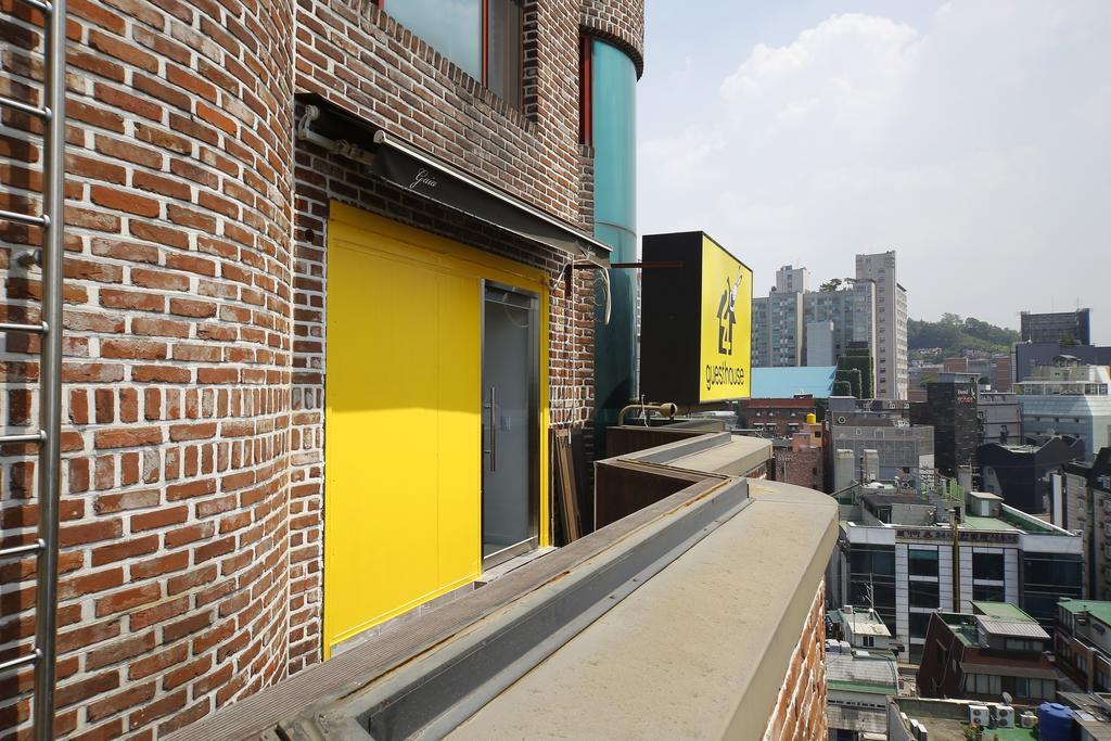 24 Guesthouse Sinchon Avenue Seoul Eksteriør bilde